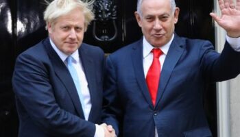 Boris Johnson will nach Treffen mit Benjamin Netanyahu ein Abhörgerät gefunden haben