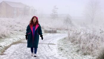 Brits face icy chill as mercury rapidly plunges to a bitter -5C temperature change