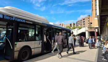 Bus vieillissants, conducteurs en surchauffe : les raisons du chaos sur le réseau de bus à Cergy-Pontoise