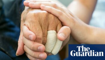 Cabinet set to split over support for England and Wales assisted dying bill