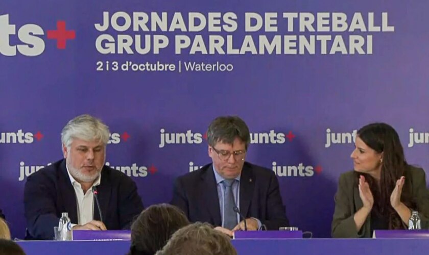 Carles Puigdemont deja a Cataluña sin jefe de la oposición por primera vez en 20 años