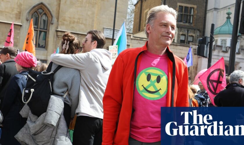 Chris Packham urges protesters to stop blocking roads as he takes climate role