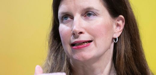 Commerzbank: Bettina Orlopp warnt vor Risiken bei Übernahme durch UniCredit