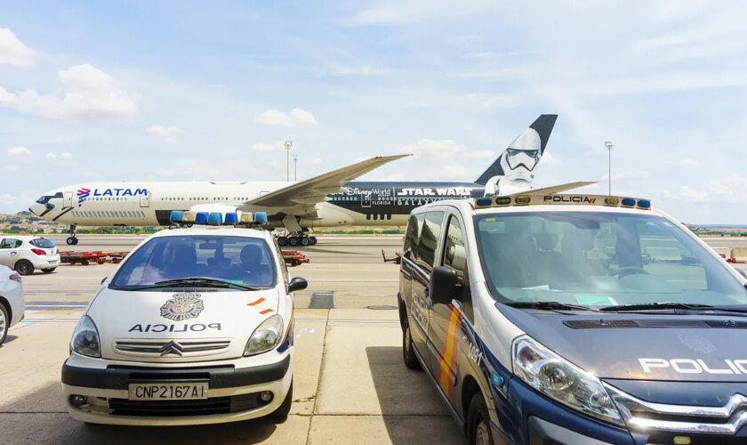 Cuatro marroquíes se fugan del aeropuerto de Barajas eludiendo la custodia de la Policía mientras esperaban en la sala de solicitantes de asilo