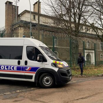 Des amendes et du sursis pour les 12 personnes interpellées près du centre de rétention administrative de Vincennes