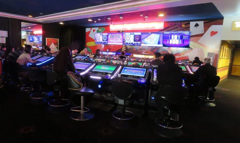 « Des effets dévastateurs » : à Enghien, on craint l’autorisation des casinos en ligne