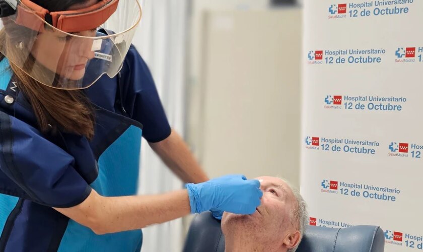 Dos pacientes del 12 de Octubre, libres de cáncer de piel gracias a una terapia pionera en España