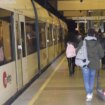 Dos patinetes eléctricos por tren: Metrovalencia estudia limitar su acceso a finales de año