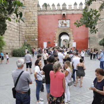 El Consejo Económico y Social de Sevilla rechaza la subida de precio del Alcázar