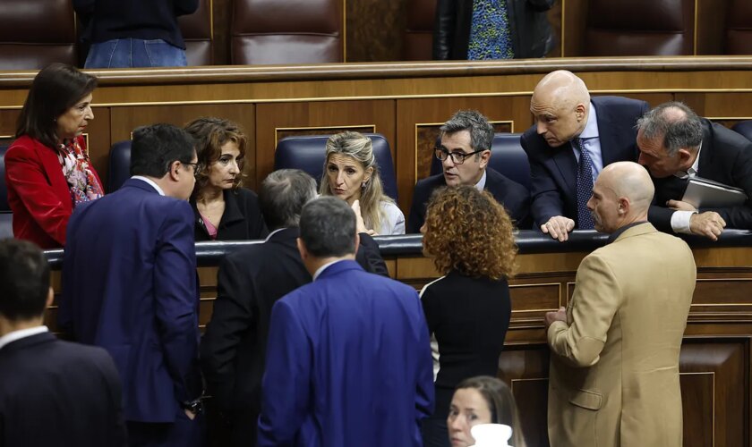 El Gobierno impone su criterio y mantiene en pie el pleno extraordinario del Congreso para convalidar el decreto de RTVE