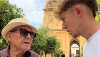 El abuelo más conocido de España visita Córdoba y alucina con la Mezquita: «Esto es una eminencia»