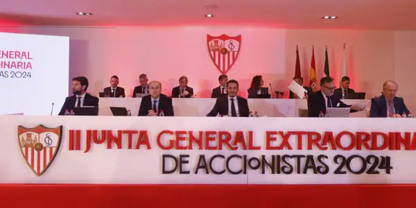 El cese del consejo de administración del Sevilla, de nuevo rechazado en la junta sin el voto de Del Nido Benavente