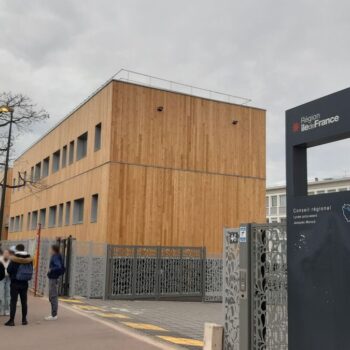 Embuscade devant le lycée Monod de Clamart : quatre élèves blessés