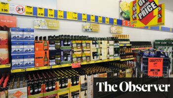 England urged to bring in minimum unit price on alcohol as deaths rise 10% a year