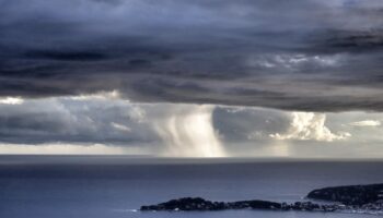 Fermeture des établissements scolaires, cellules de crises... Pourquoi la pluie est-elle tant redoutée sur la Côte d’Azur ?