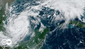 Florida prepares for new hurricane while reeling from Helene