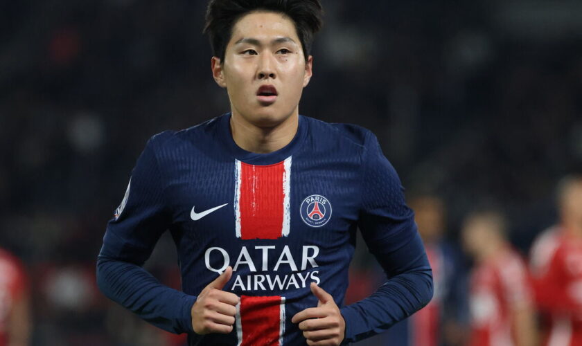 Football : le PSG exclut « définitivement » un supporter coupable de racisme envers Lee Kang-in