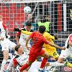 Eintracht Frankfurt und Bayern München lieferten sich im Bundesliga-Topspiel ein Spektakel. Foto: Uwe Anspach/dpa