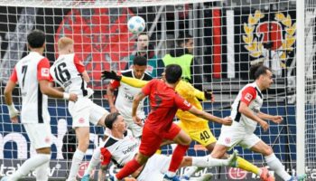 Eintracht Frankfurt und Bayern München lieferten sich im Bundesliga-Topspiel ein Spektakel. Foto: Uwe Anspach/dpa