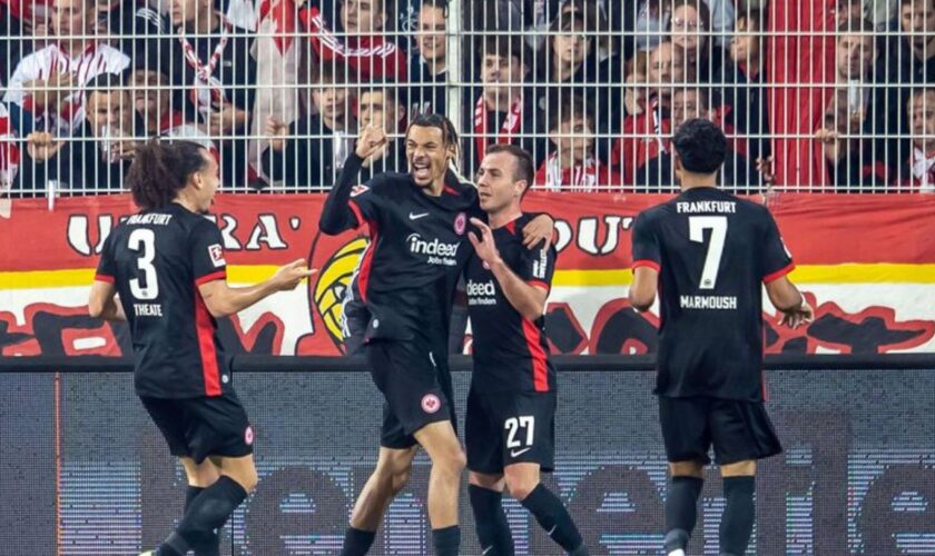 Mario Götze trifft zum ersten Mal für Eintracht Frankfurt seit dem 17. März. Foto: Andreas Gora/dpa