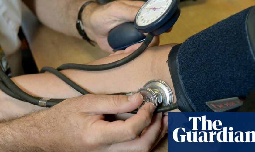 GP care analysis casts doubt on Labour pledge to ‘bring back the family doctor’