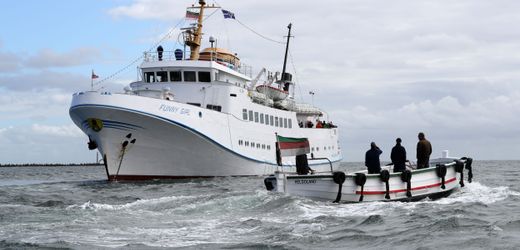 Helgolandfähre »Funny Girl« treibt nach Stromausfall auf Nordsee