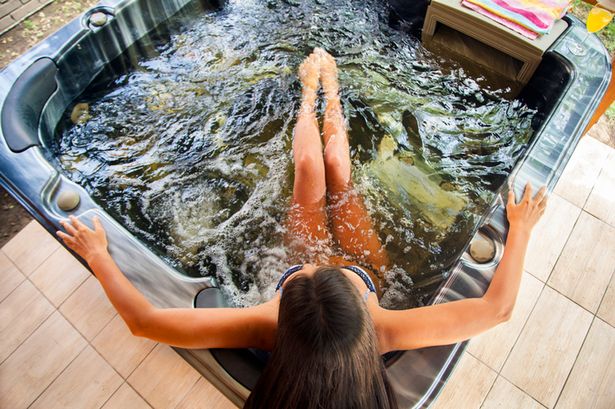 Hot tub volunteers wanted as scientists test out their health benefits