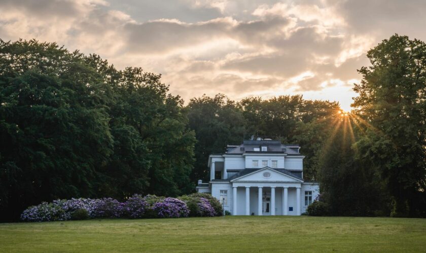 Das Gloßerhaus im Hamburger Stadtteil Blankenese ähnelt der Villa in Winterhude