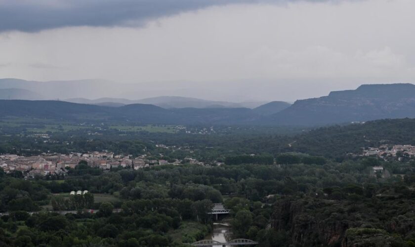 Intempéries dans le Var : l’effondrement d’un pont isole 584 personnes