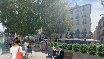 Jardines, luces nuevas y adiós a los espacios inseguros para intentar lavarle la cara a la plaza de Tirso de Molina