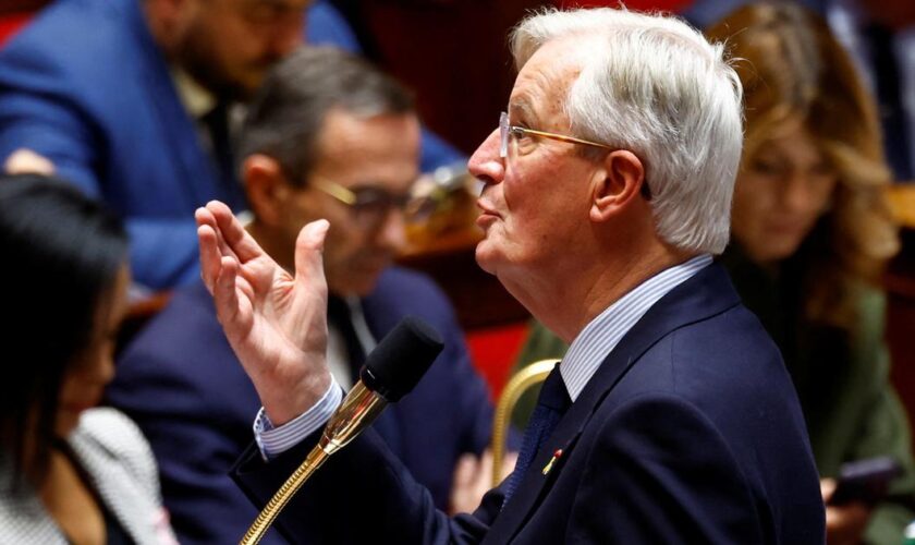 «Je n’ai entendu que des critiques» : nouvelle poussée de tension entre Barnier et les députés macronistes