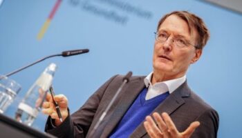 Karl Lauterbach widerspricht Bericht über drohende Insolvenz der Pflegeversicherung