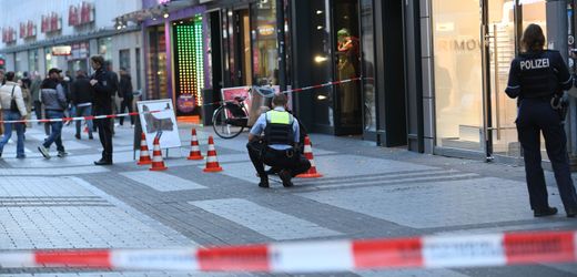 Köln: Fan aus Polen vor Lukas Podolskis Abschiedsspiel niedergestochen