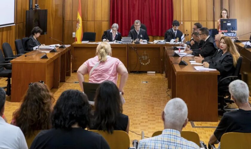 La Audiencia de Murcia suspende la entrada en prisión de cuatro de los empresarios condenados por prostitución de menores: "Tengo empresas y estoy reinsertado"