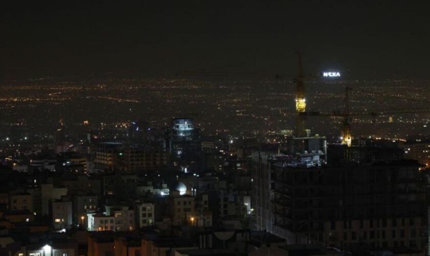 Im Zentrum der iranischen Hauptstadt waren Explosionen zu hören. Foto: Vahid Salemi/AP