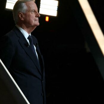 Les hausses d'impôts concerneront «300 entreprises» pendant «un an ou deux», précise Michel Barnier