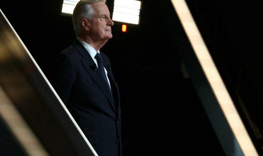 Les hausses d'impôts concerneront «300 entreprises» pendant «un an ou deux», précise Michel Barnier