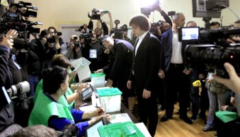 Los pro-Kremlin cantan victoria en Georgia y la oposición impugnará el resultado