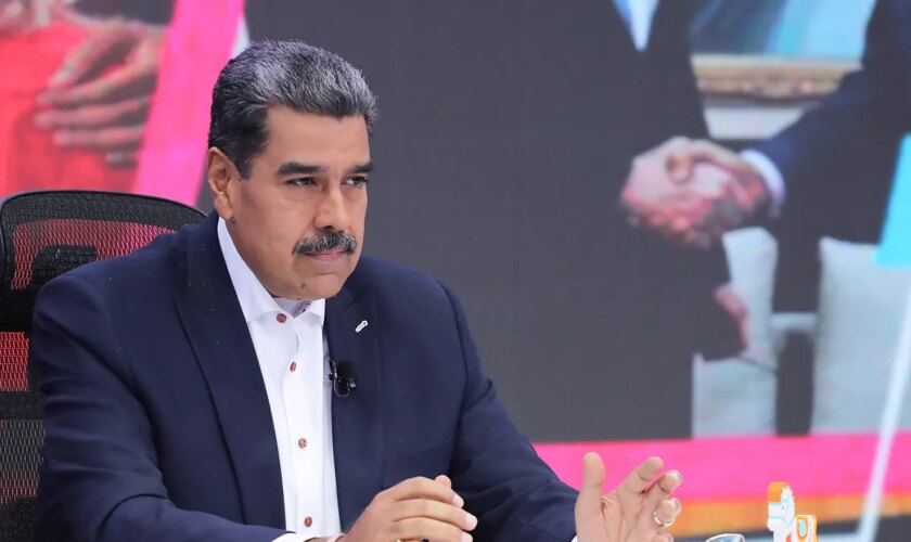 Maduro dice que el 12 de octubre es día del "genocidio" y critica a España por celebrarlo