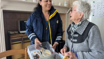 « Marthe, c’est ma chouchoute ! » : en Corrèze, la Poste accélère ses livraisons de repas à domicile