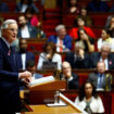 Michel Barnier au défi d'une première motion de censure, avant celle du budget