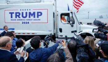 Trump bei einem Fototermin in Wisconsin