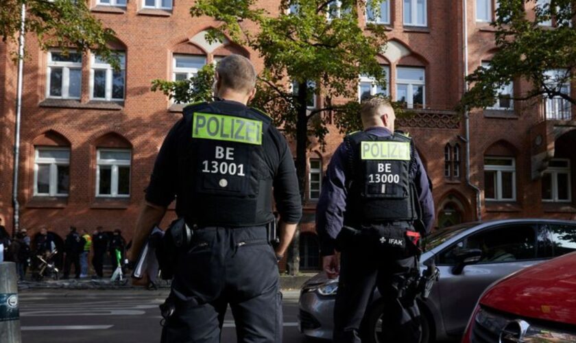 Polizeieinsätze im Kontext mit dem Nahostkonflikt. (Archivbild) Foto: Joerg Carstensen/dpa