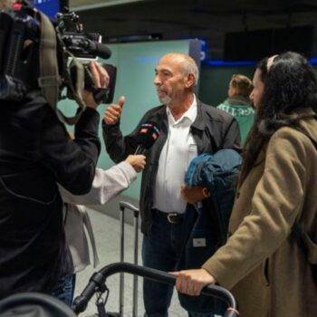 130 weitere deutsche Staatsangehörige haben Beirut mit einem von der Bundesregierung organisierten Flug verlassen. Foto: Helmut