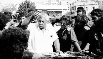 Netanyahu recupera  la memoria de Sharon: "Sabemos lo que pasó en 1982. Dijo que iban a entrar 40 kilómetros y destruyó Beirut"