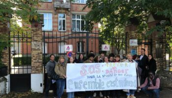 « On ne se sent pas écoutés » : à Versailles, le SOS des professeurs du lycée Jacques-Prévert