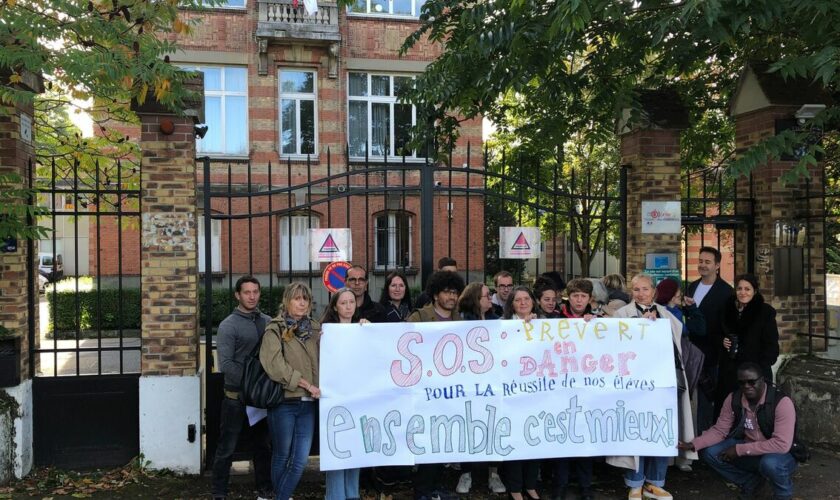 « On ne se sent pas écoutés » : à Versailles, le SOS des professeurs du lycée Jacques-Prévert