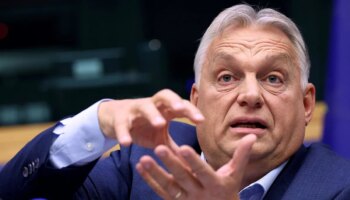 Orban entona en el Parlamento Europeo su "Make Europe great again" y Metsola pide moderación a los ultras: "Esto no es Eurovisión"