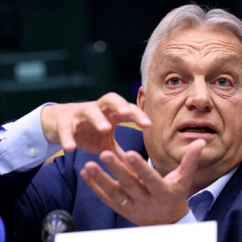 Orban entona en el Parlamento Europeo su "Make Europe great again" y Metsola pide moderación a los ultras: "Esto no es Eurovisión"