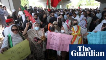 Pakistan bans Pashtun group as government cracks down on dissent